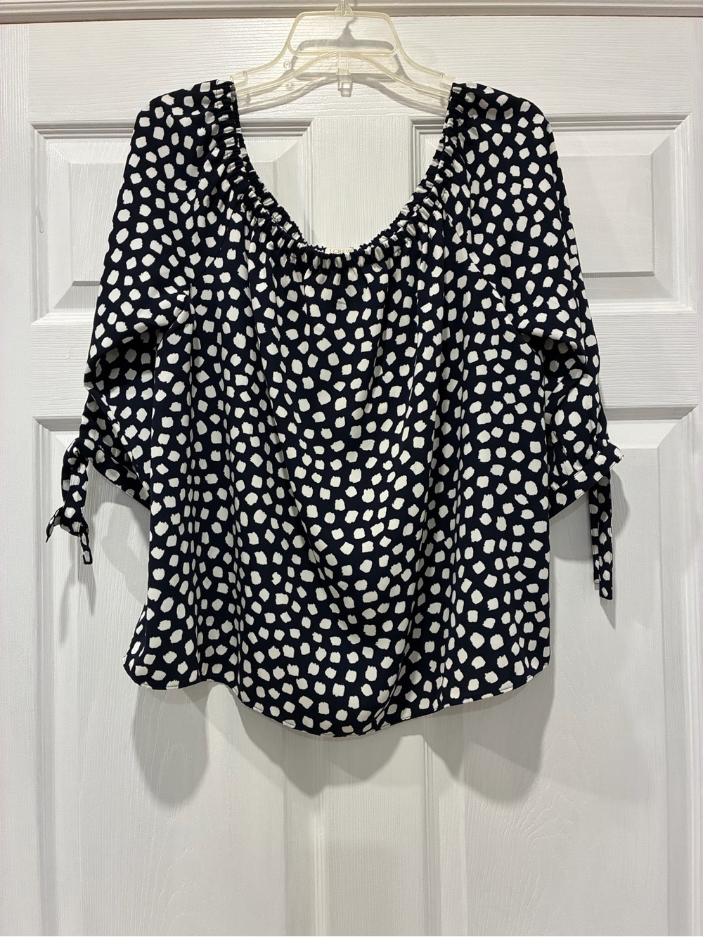 Womens Black and White Polka Dot Off-Shoulder Top ๐ - Picture 1 of 3